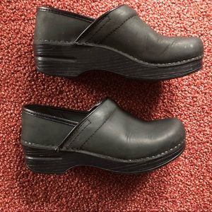 Dansko Professional Leather Clog Black Matte